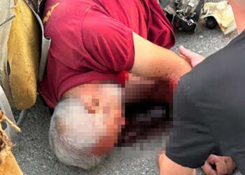 Ödemiş'te elektrikli bisiklet ile motosikletin çarpışması kamerada