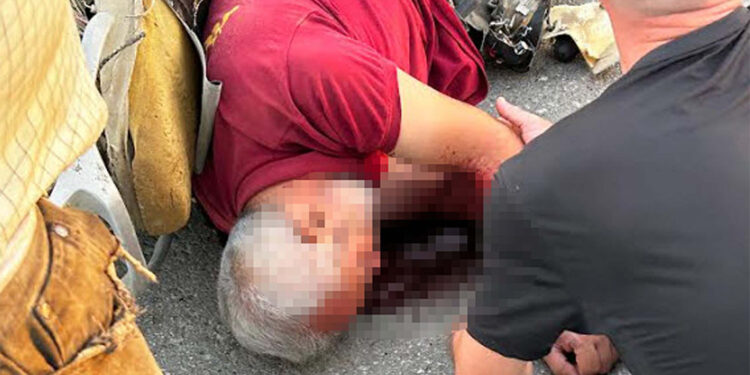 Ödemiş'te elektrikli bisiklet ile motosikletin çarpışması kamerada