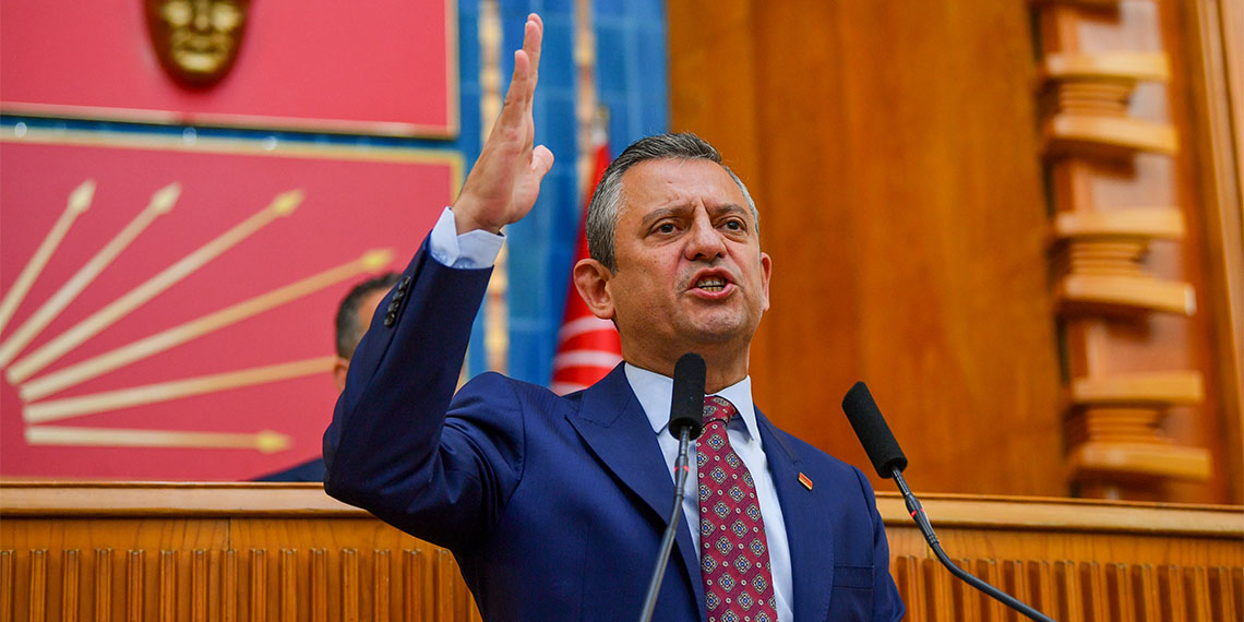 CHP Genel Başkanı Özgür Özel, "Yapılmayan alışverişten, vergi almaya kalkan Deli Dumrul'a diyorum; bu vergiyi alamazsın, almayacaksın, almayacaksın" dedi.