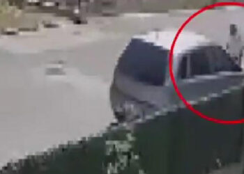 Oğlunu ağlatan 12 yaşındaki çocuğu aracıyla ezdi