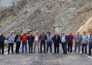 Oltu-Artvin kara yolu heyelan sebebiyle 45 gündür kapalı