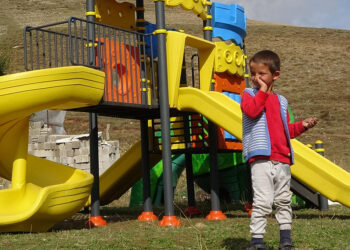 Otizmli Mahir için özel oyun parkı