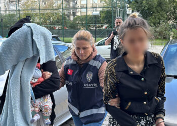 Polisin evinden 200 bin liralık ziynet eşyası çalan 4 şüpheliye gözaltı