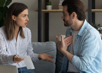 Psikolojik manipülasyon nedir ? Nasıl başa çıkılır ?