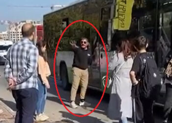 Psikolojisinin bozulduğunu söyleyip, yolcuları otobüsten indirdi
