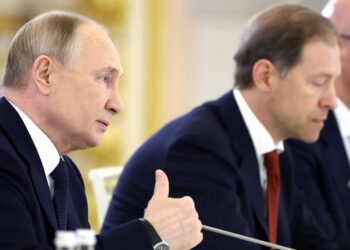 Putin, BAE Devlet Başkanı Al Nahyan ile görüştü