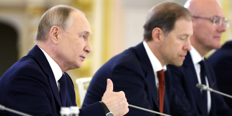 Putin, BAE Devlet Başkanı Al Nahyan ile görüştü