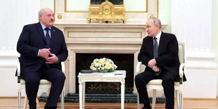 Putin, Belarus lideri Lukaşenko’ya ‘Aziz Andreas Nişanı’ verdi