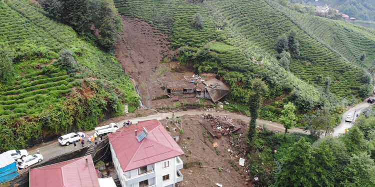 Rize'de son 40 yılda 1255 afet bölgesi ilan edilmiş