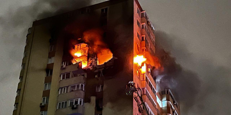 Rusya, Ukrayna'yı vurdu: 2'si çocuk 4 kişi öldü