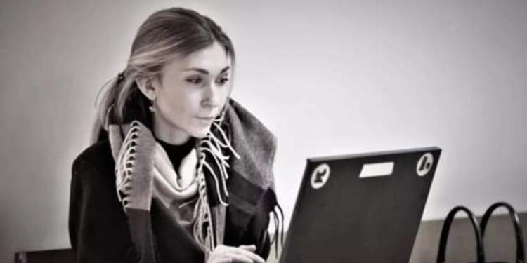 Rusya tarafından gözaltına alınan bir gazeteci hayatını kaybetti