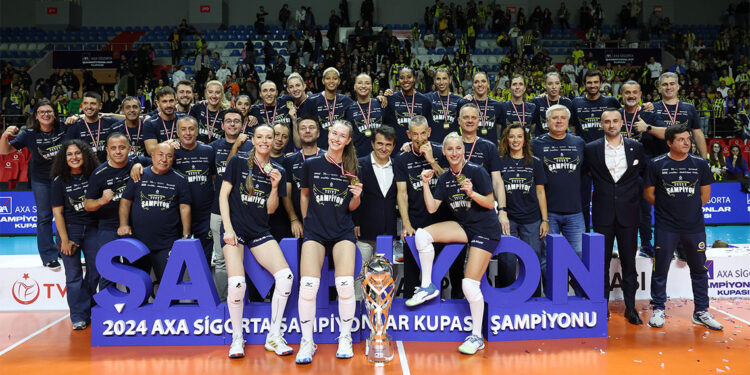 Fenerbahçe Medicana 5'inci kez şampiyon oldu