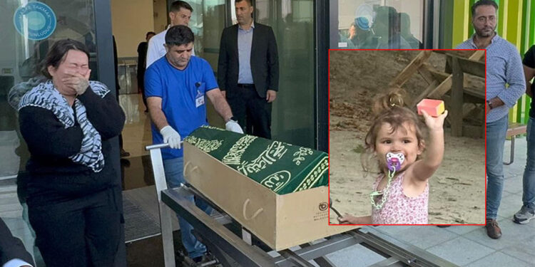 Sıla bebeğin cenazesinde gözyaşları sel oldu