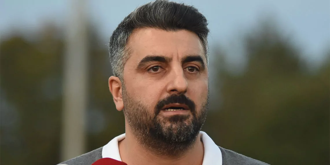 Kayserispor teknik direktörü sinan kaloğlu, “hem kendimizi kanıtlamak için hem de bu takımı daha iyi yerlere getirmek için kayserispor'umuzun daha yukarılarda olabilmesi için elimizden geleni yapacağız” dedi.