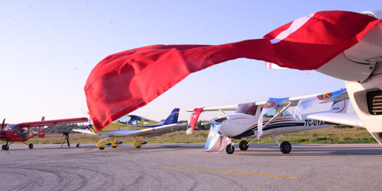 Sivil havacılık uçakları TUSAŞ'a destek verdiler