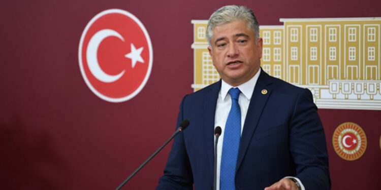 Ek kaynak kitaplar da ücretsiz dağıtılmalı