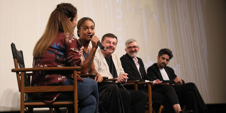 'Sevgili Katilim Berlin' filmi, Altın Portakal'da prömiyer yaptı