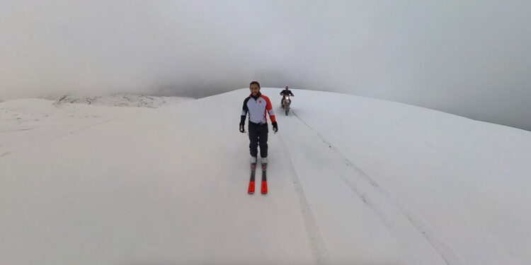 Sezonun ilk kayağı Erzincan'da yapıldı