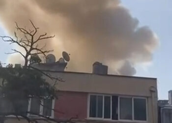 Şişli'de 5 katlı binada yangın çıktı