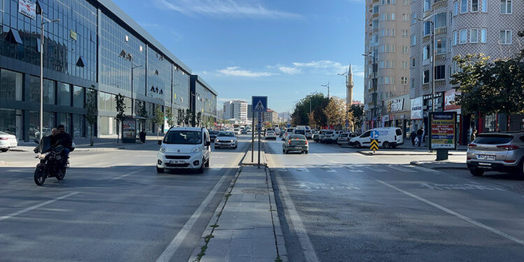 Sivas'ta 4 büyüklüğünde deprem meydana geldi