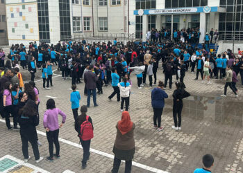 Sivas'ta peş peşe 2 deprem meydana geldi