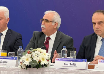 Sokak hayvanları yasasını en kısa sürede karara bağlayacağız