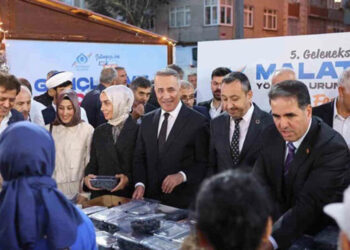 Sultangazi’de 5’inci Geleneksel Malatya Günleri Üzüm Festivali başladı