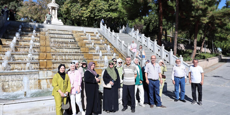 Sultangazi’deki Kültür Gezileri Konya’yla devam etti