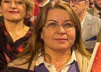Gülizar Biçer Karaca'nın sağ ayak tarak kemiği kırıldı