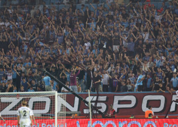 Trabzonspor-Fenerbahçe karşılaşmasına sarı-lacivertli taraftarlar alınmayacak