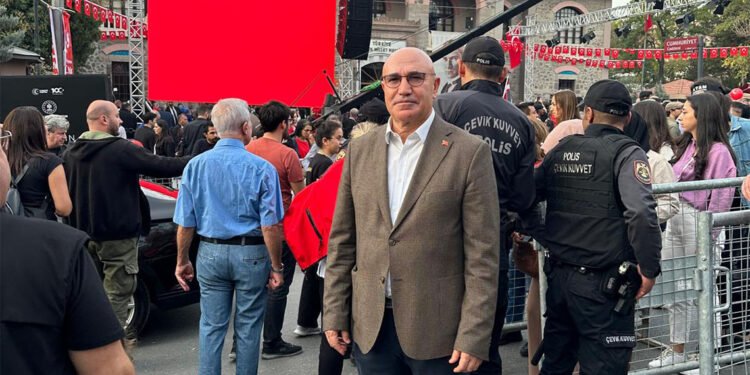 Ortadoğu bataklığından Cumhuriyet'in ipine sarılarak kurtulabiliriz