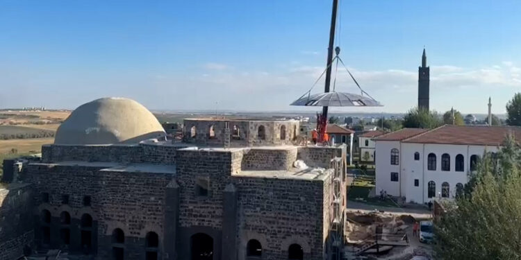 Tarihi Saint George Kilisesi'ne 100 yıl sonra kubbe