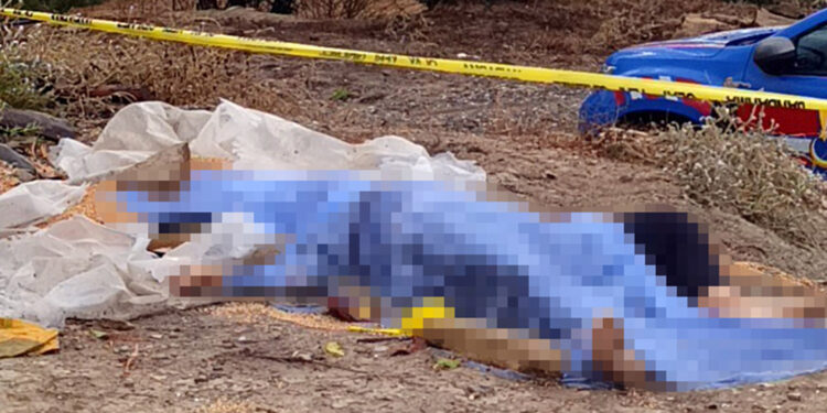 Tartıştığı eşini tüfekle öldürüp intihar etti