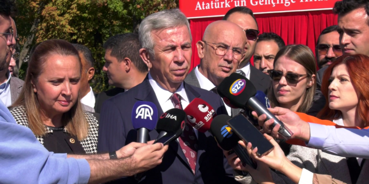 Terör örgütü liderinin muhatap alınması hukuka aykırıdır