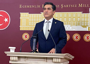 Terörü bitirmesi için teröristbaşına çağrı yapılmaz