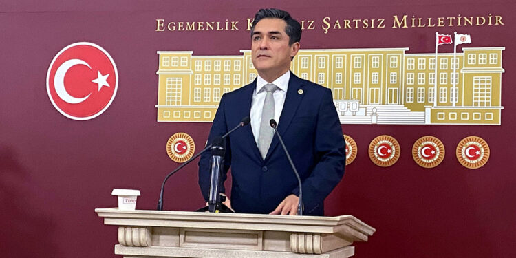 Terörü bitirmesi için teröristbaşına çağrı yapılmaz