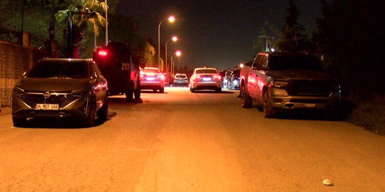 Tuzla'da polis ekibine silahlı saldırı; 1 polis ağır yaralandı