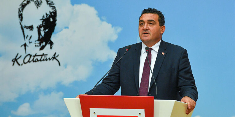 İktidarın gücü sadece garip gurabaya yetiyor