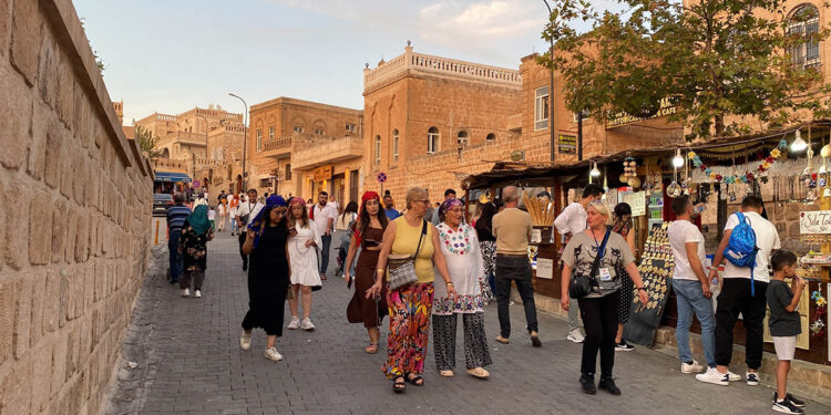 Unesco şehri Midyat'ta sonbahar yoğunluğu