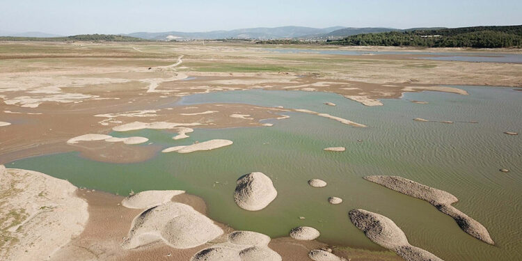 Uzmanlar uyardı; İzmir için tehlike çanları çalıyor