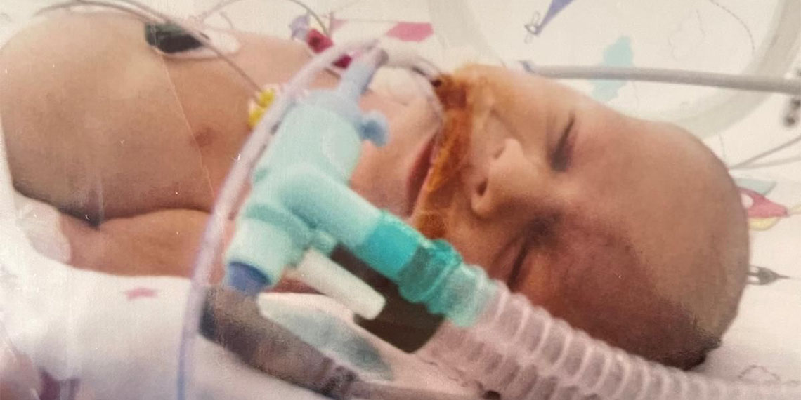 Özel İstanbul Reyap Hastanesi'nde 5 yıl önce dünyaya gelen ikizlerinden birini 24 günlükken kaybeden Yenidoğan çetesi mağduru Öztürk ailesi yargıya başvuracak.