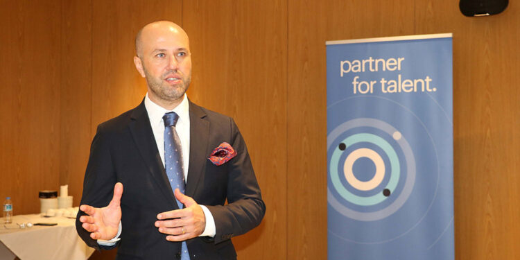 Yapay zeka, iş süreçlerinde karar alma mekanizmamızı etkileyecek