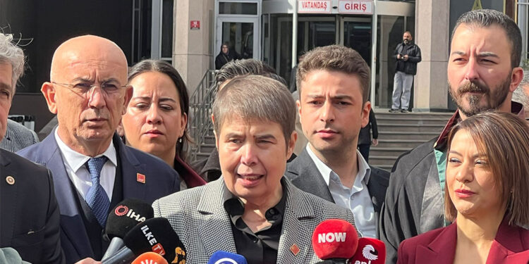 CHP'den eski sağlık bakanları hakkında suç duyurusu