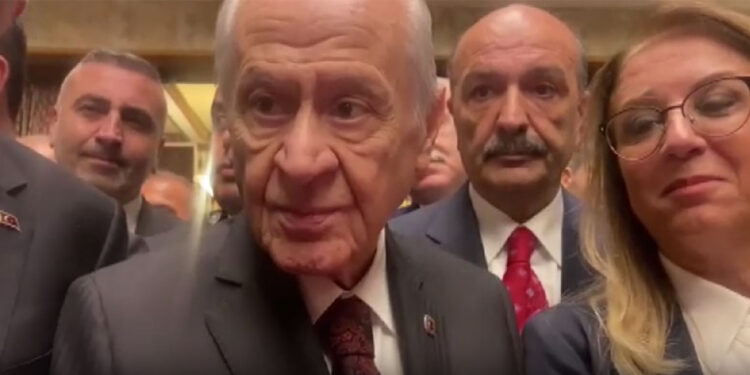 Dünyada barış isterken kendi ülkemizde barışı sağlamak lazım