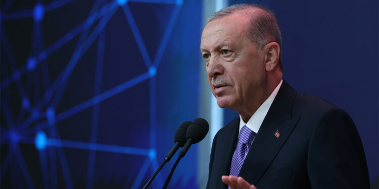 Özgür Özel'in yaptığı açıklamaları esefle karşılıyoruz