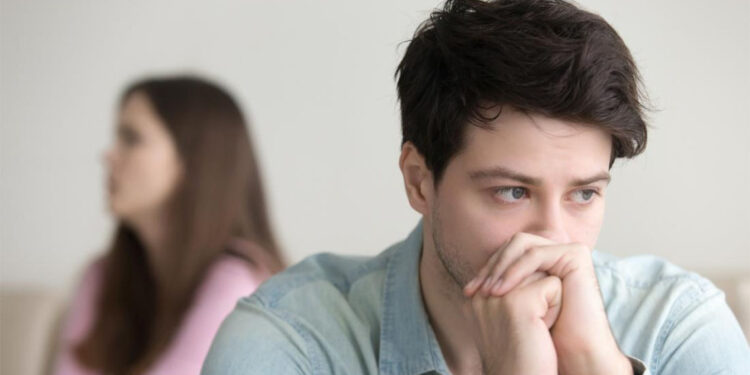 Biten ilişkiye takılıp kalmak tehlikelidir