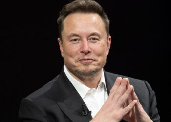 Elon Musk'tan Trump seçmenine her gün 1 milyon dolar ödül