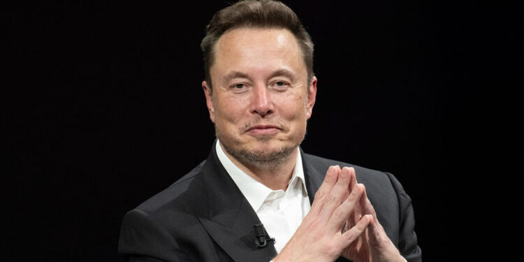 Elon Musk'tan Trump seçmenine her gün 1 milyon dolar ödül