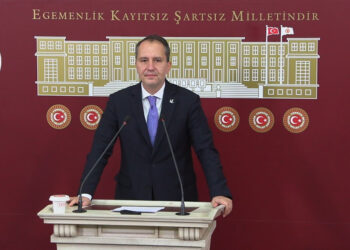 Laiklik kelimesinin bir izahı yapılmalı