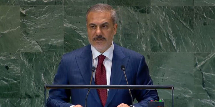 Hakan Fidan Yunanistan'a gidiyor